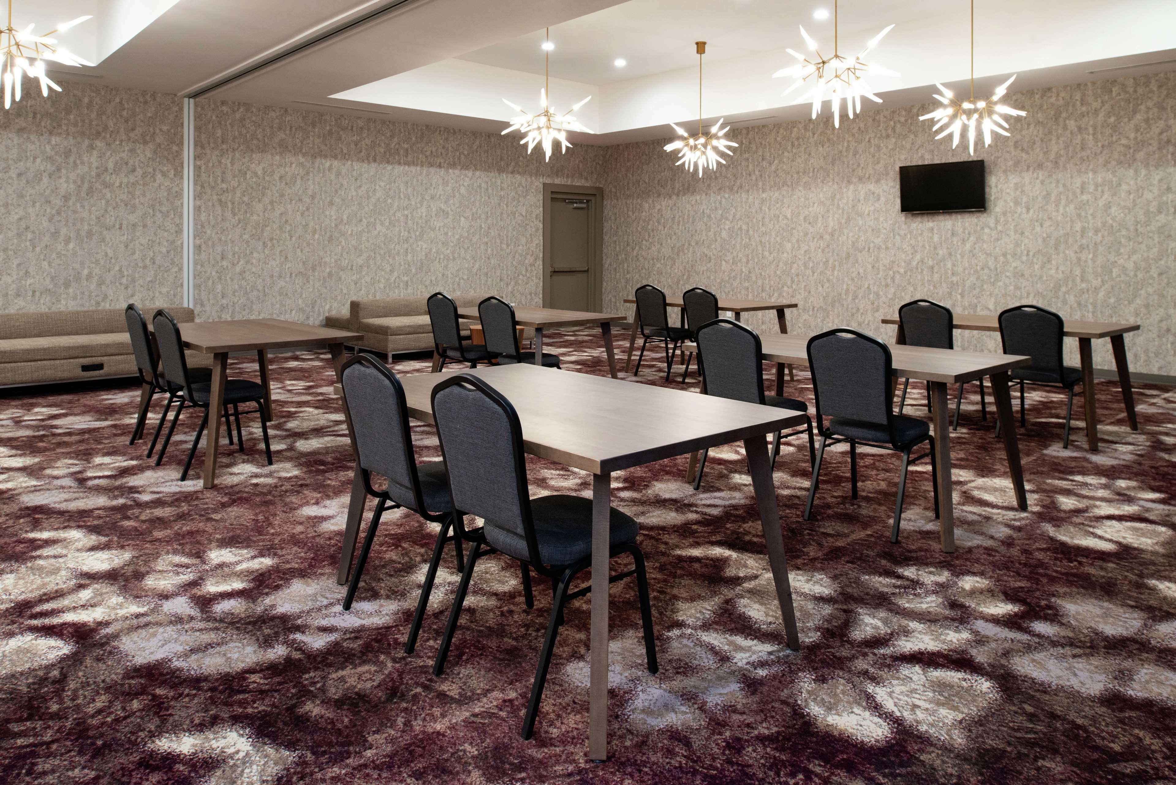 Hilton Garden