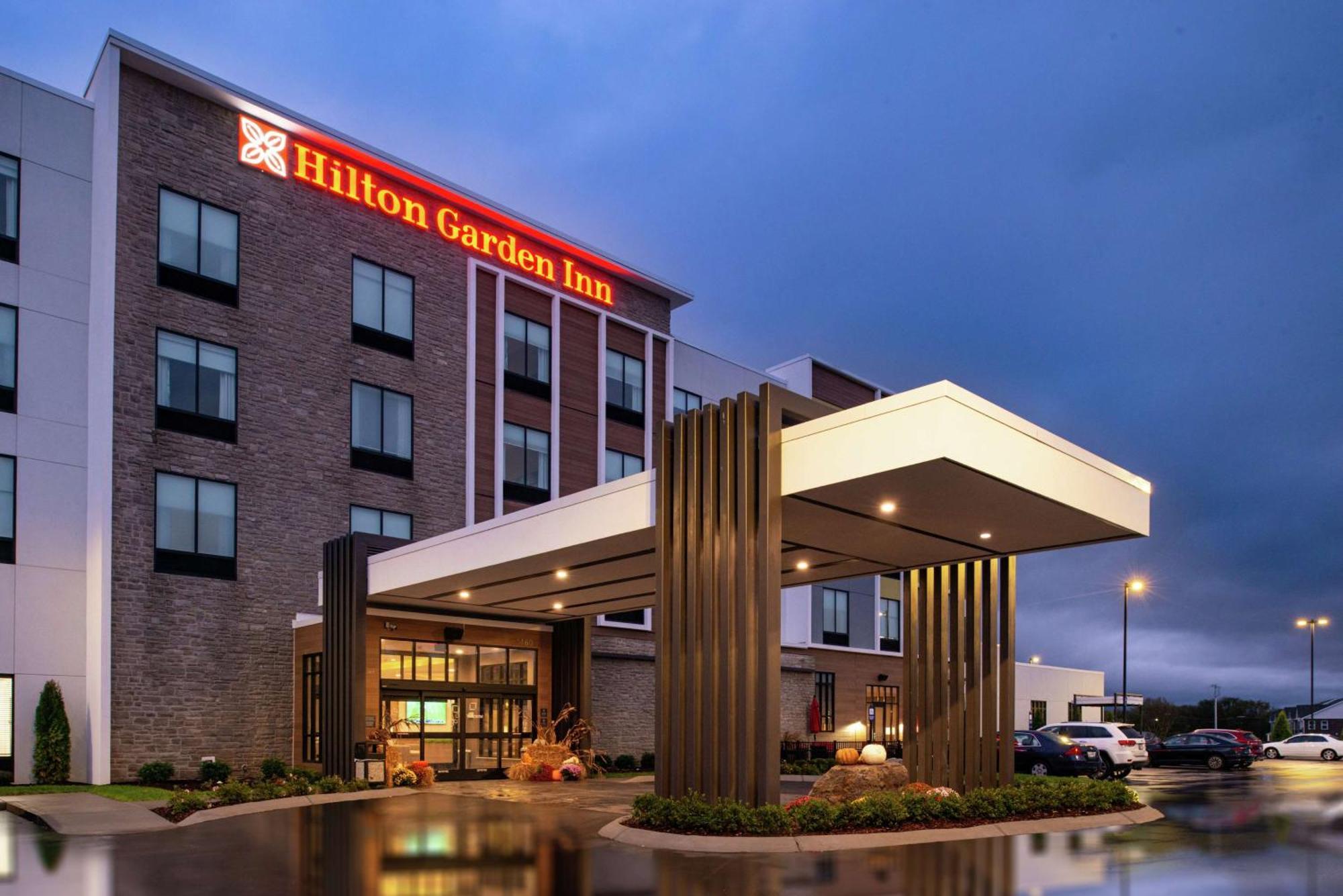 Hilton Garden 3*